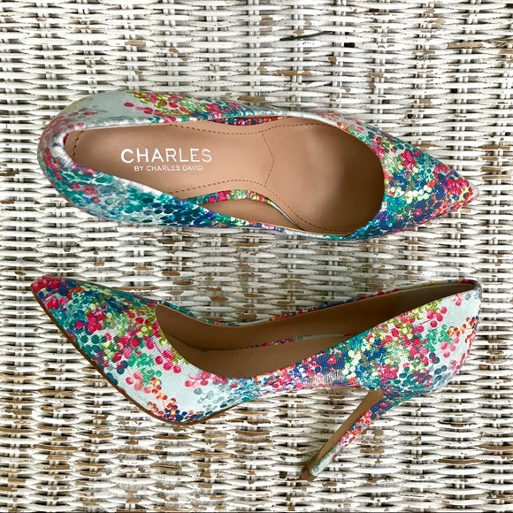 Charles David Shoes - 🌹SALE!🌹{CHARLES DAVID} Floral Leather Pump